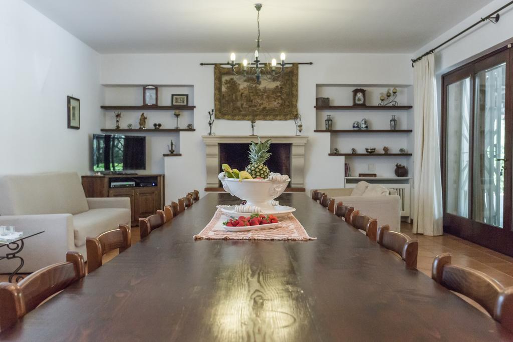 Villa Vetti ウジェント エクステリア 写真